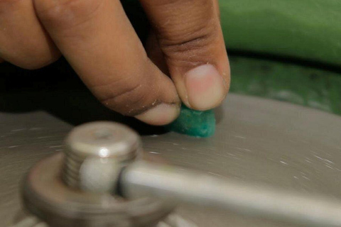 Cartagena: Emerald Polishing Workshop and Museum Tour
