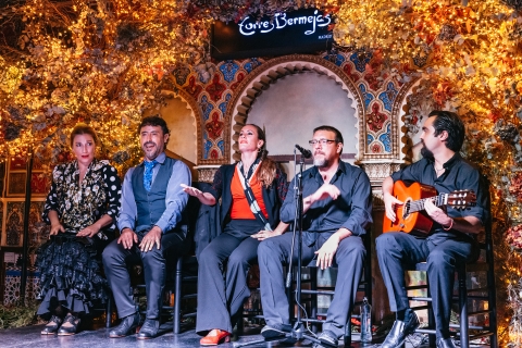 Madrid: Live Flamenco Show with Food and Drinks Options Seasonal Menu and 7:00 PM Show