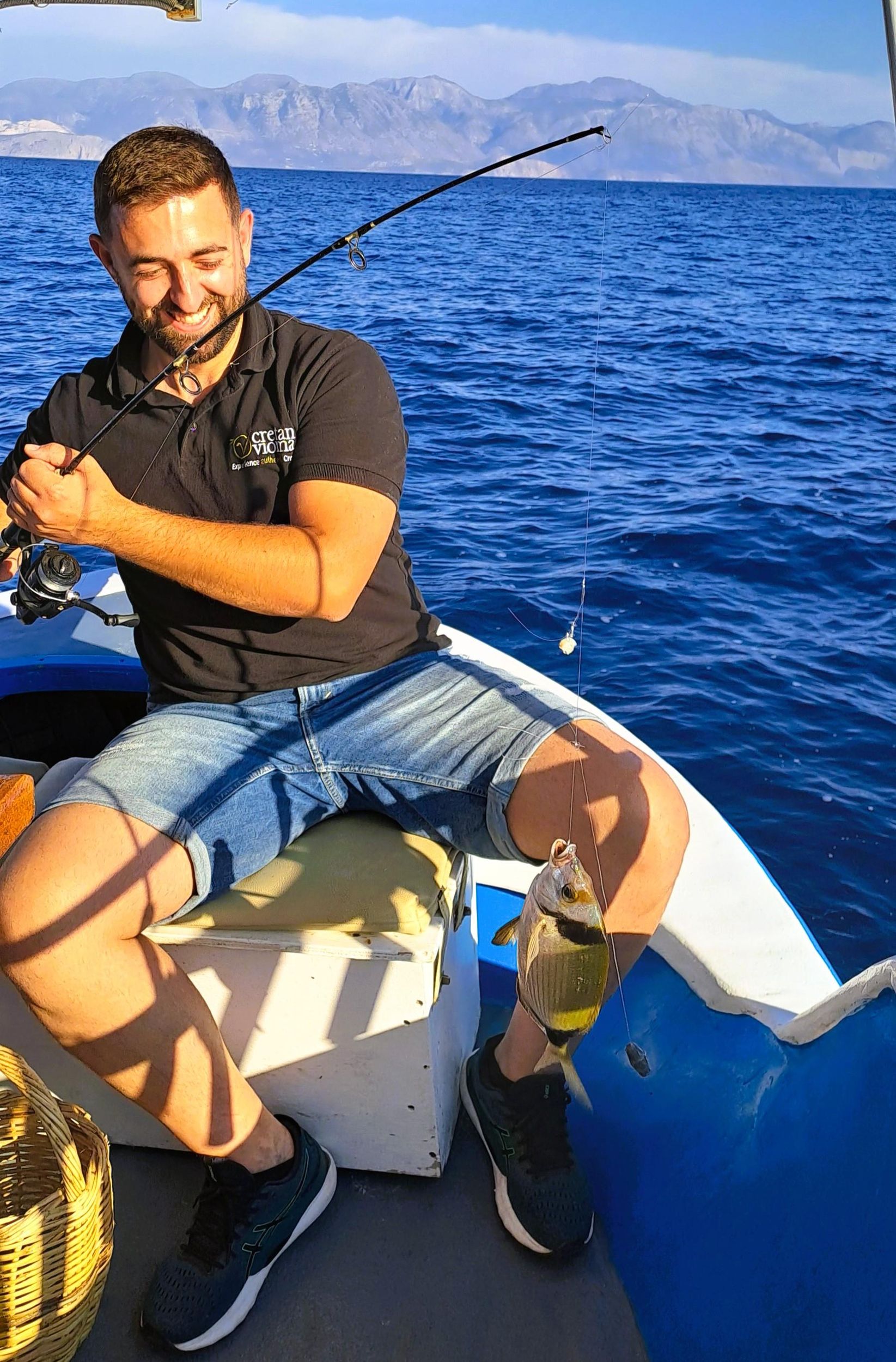 Kreta: Bootstour zum Fischen und Schwimmen mit Mittagessen und Getränken