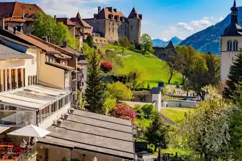 Da Lucerna: Fabbrica di formaggio Gruyeres, Museo del cioccolato e ...