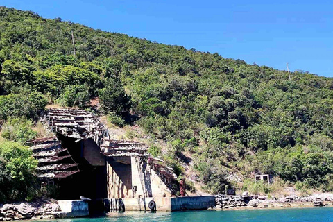Kotor: Boka Bay Speedboat Tour with Breakfast & Lunch