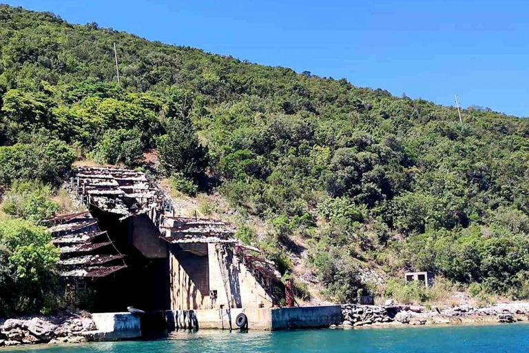 Kotor: Boka Bay Speedboat Tour with Breakfast & Lunch