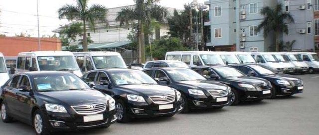 Private car Hanoi / Noi Bai Airport to Or from Sapa