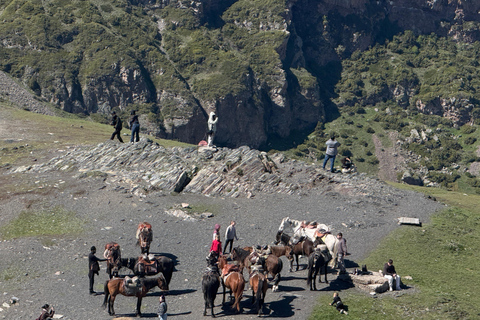 Tbilisi: Kazbegi Day Trip with Turkish-Speaking Guide