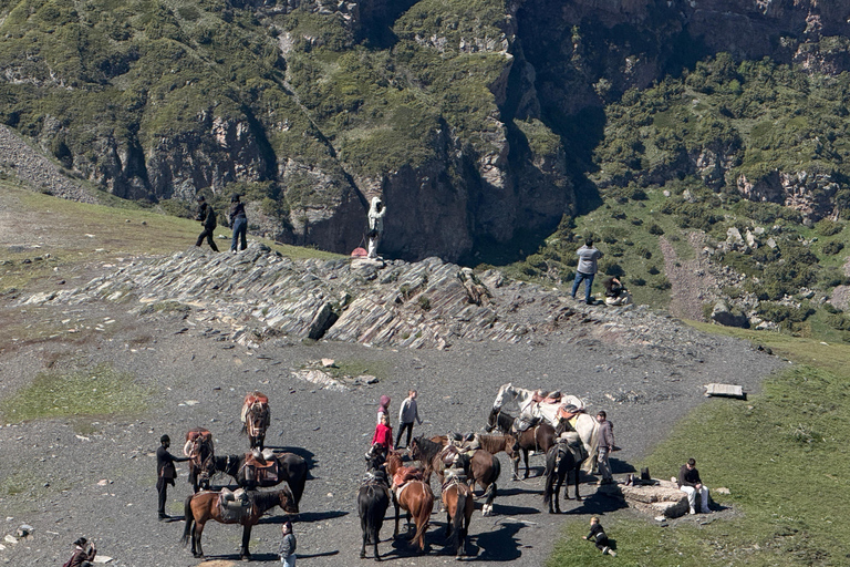 Tbilisi: Kazbegi Day Trip with Turkish-Speaking Guide