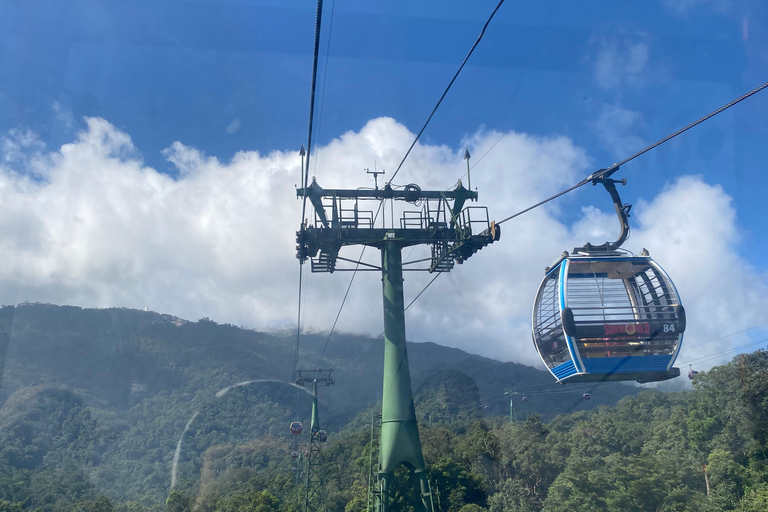 Bà Nà Hills: Highlights Tour with Guide and Cable Car Ride Group Tour to Bana hills with good English speaking guide