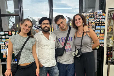 Agra: Tour a piedi del patrimonio culturale con degustazione di cibo da strada