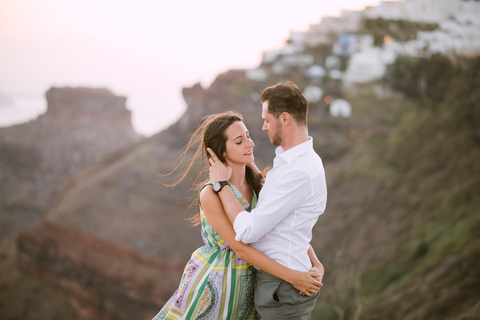 Santorini: Couple Family Photoshoot with Pickup