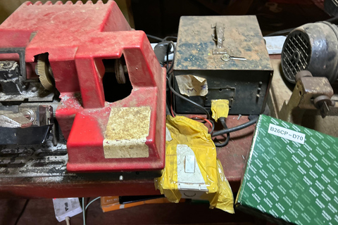 Kampala: Expert Spare Keys and Locks Making Class & Souvenir