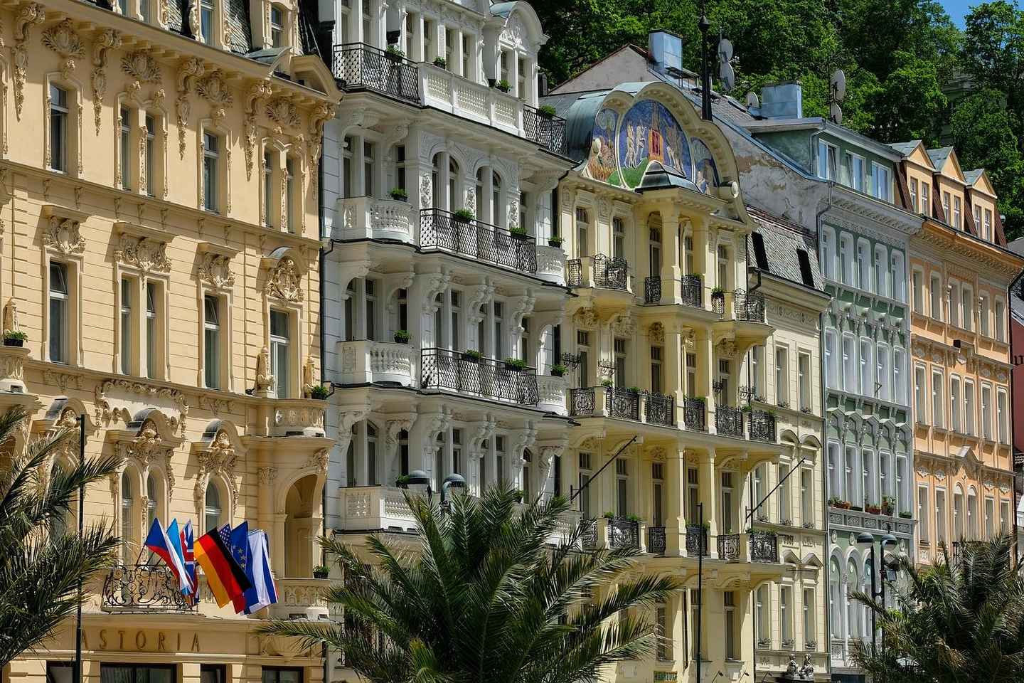 Elegant Karlovy Vary: Private Walking Tour With Local Guide