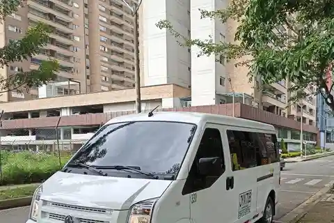 Medellín - Arboletes, Antioquia Transfer de Van