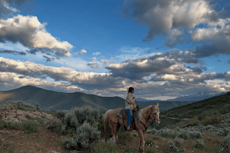 Saint Maarten: Sunset Horseback Ride and Campfire Tour