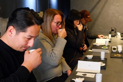 Shanghai: Guided Chinese Tea Tasting with Five Tea Profiles