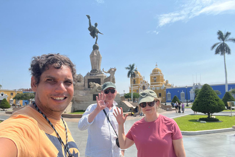 Trujillo: Guided Walking Tour with Market Visit & Tastings