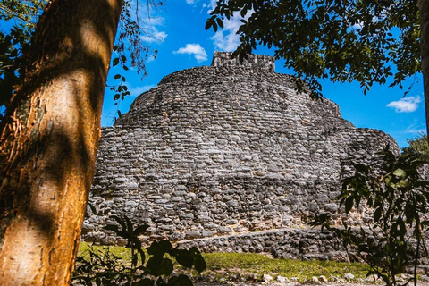 Au départ de Cancun : Ek Balam et visite des cénotes avec déjeuner et transfert