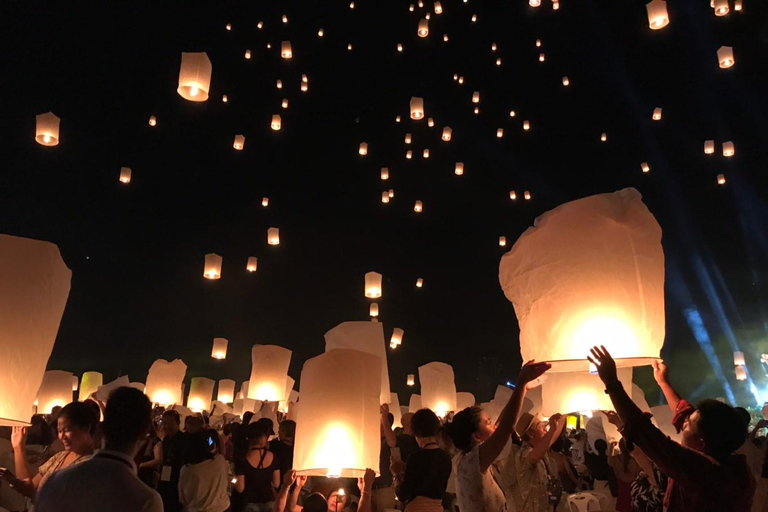 Chiang Mai: Ingresso para o Festival das Lanternas do Céu com Jantar 2025Ingresso com jantar