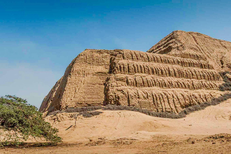 Pyramids of the Sun and the Moon, Huanchaco and Chan Chan