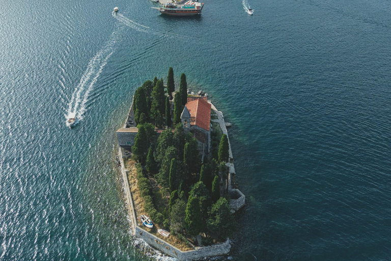 Från Kotor: Perast och Lady of the Rocks båttur