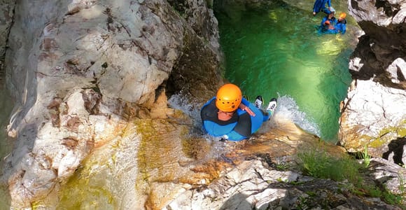 Bovec: 4-stündiges Canyoning-Abenteuer