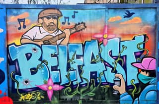 Pubs, Musik und Street Art: Rundgang durch Belfast