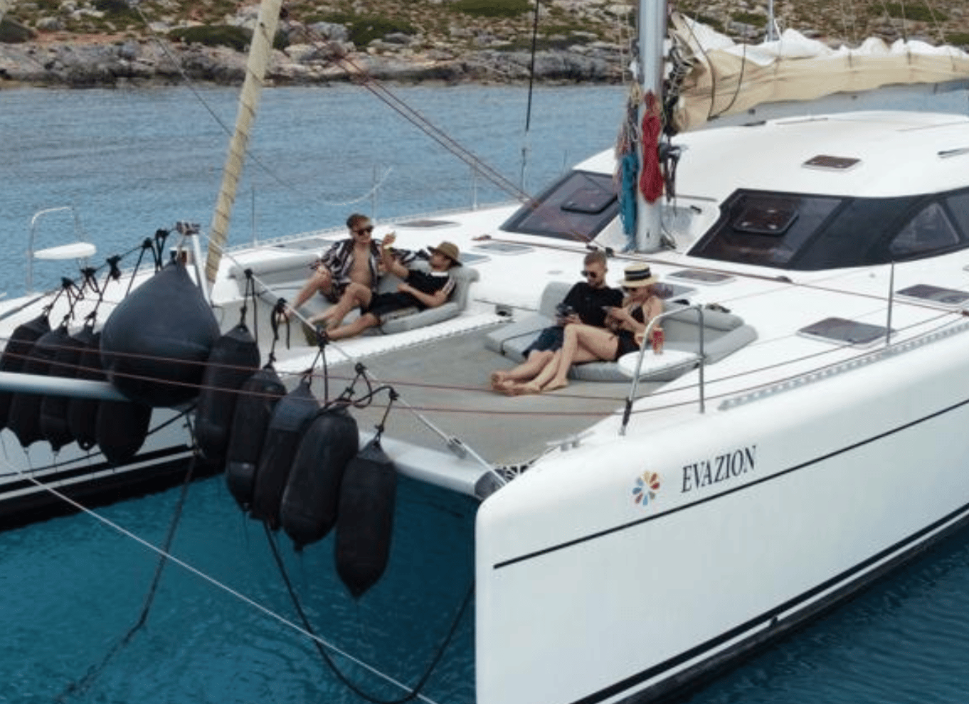 Heraklion: Dia Island Sunset Boat Tour med middag