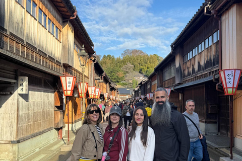 Kanazawa:Gold Leaf Experience, Geisha District & Matcha Tour