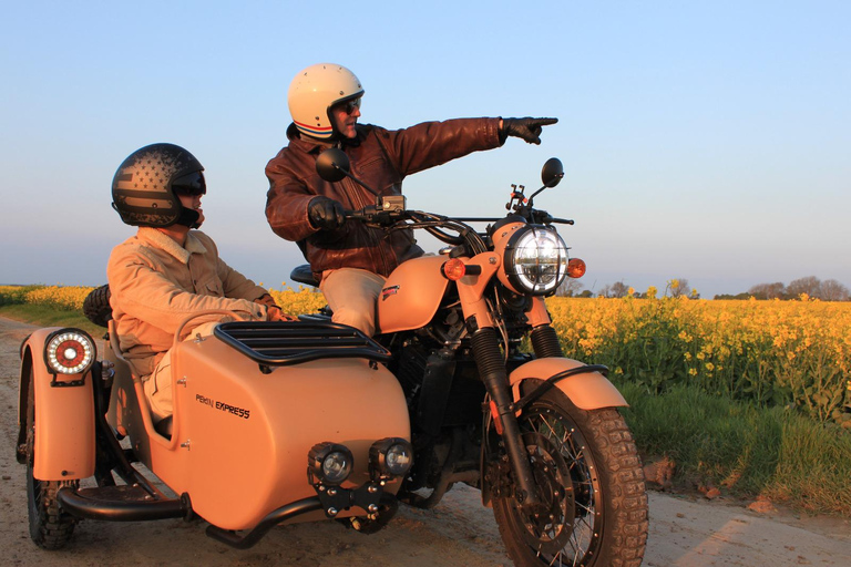 Honfleur y Deauville Tour privado de medio día en sidecar (3H30)