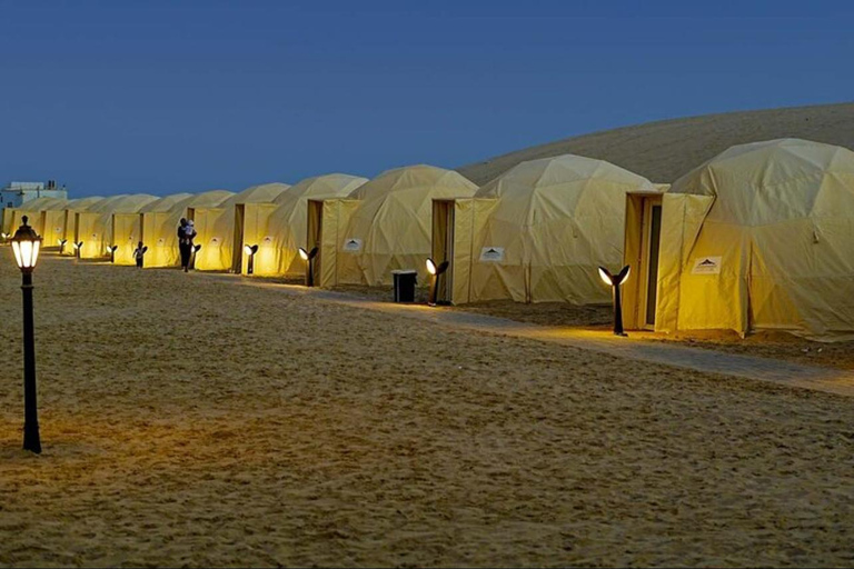 Doha: Übernachtung im Wüstencamp mit BBQ-Abendessen und FrühstückDoha: Übernachtung im Wüstencamp mit Grillabend und Frühstück