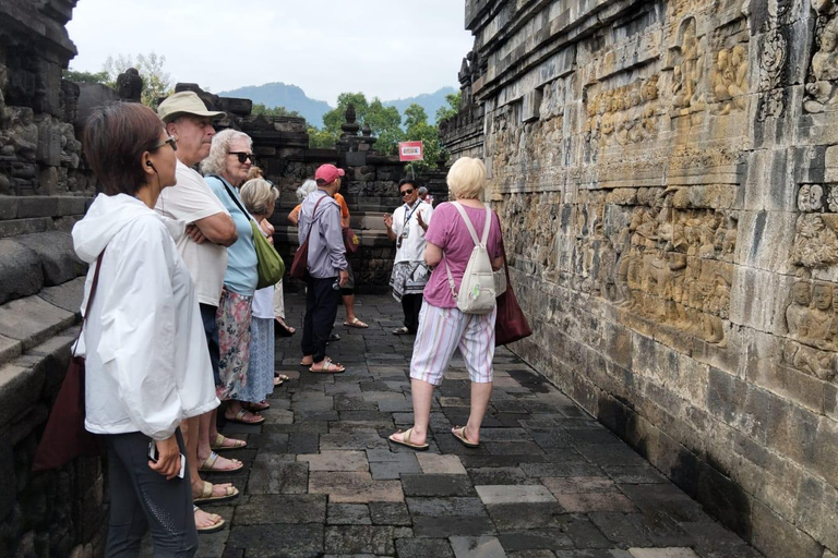 يوجياكارتا: شروق الشمس في معبد بوروبودور مع ضمان الصعودشروق الشمس في معبد بوروبودور