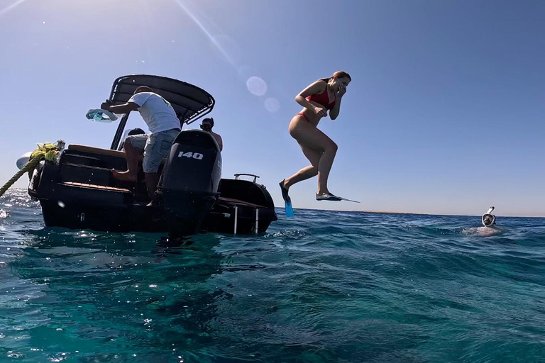 Hurghada: visite de trois îles en hors-bord avec prise en charge à l'hôtel