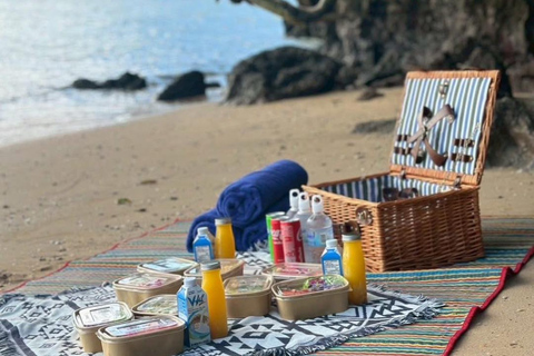 Phuket : sortie en bateau à longue queue privé dans la baie de Phang NgaPhuket : sortie privée en bateau à longue queue dans la baie de Phang Nga