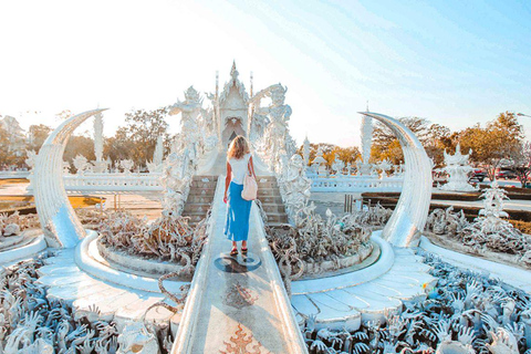 Chiang Mai: excursão ao Templo Branco, Templo Azul e Casa NegraChiang Mai: Passeio pelo Templo Branco, Templo Azul e Casa Negra