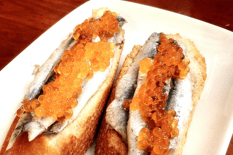 San Sebastián: Old Town Gourmet Pintxo Tour with Drinks San Sebastián: Old Town Guided Pintxo Tour with Drinks