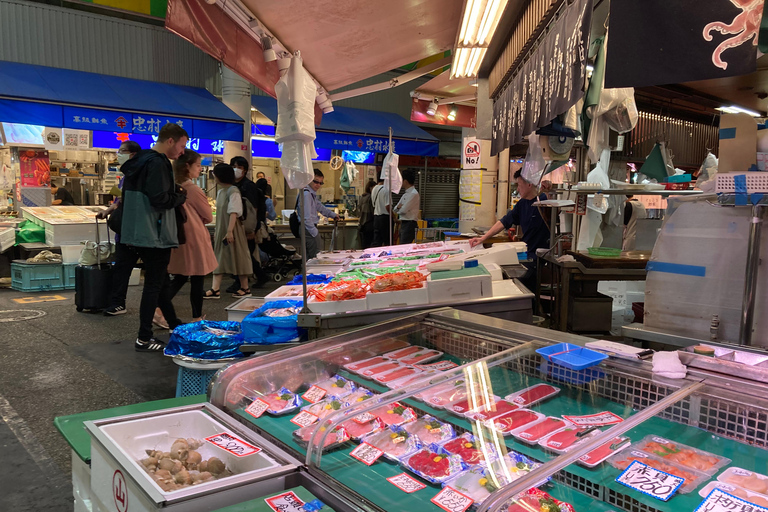 Bespoke Kanazawa Private Night Tour: Local Food & Secrets