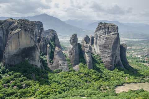 Sunset Tour in Meteora's ''Stone Forest'' with Greek Dinner - 2026