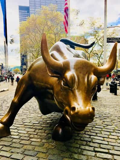 New York: Procházka finanční čtvrti od Wall Street k býku