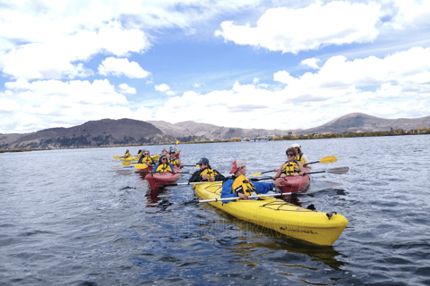 Puno: Sunrise Kayaking to the Uros with a Family Visit Puno: Sunrise Kayak to the Uros with a Visit to a Family