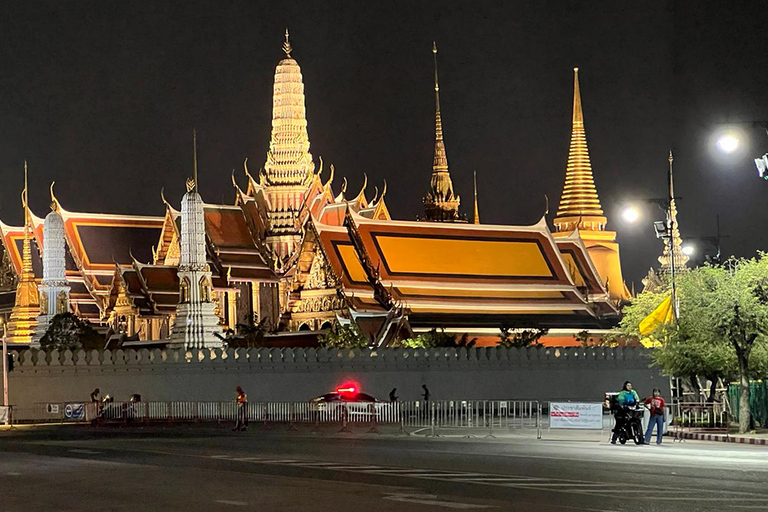 Passeio noturno em Bangcoc: Comida, templo e Tuk-Tuk