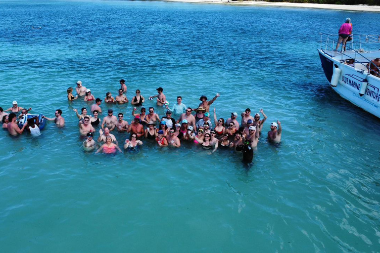 Private Catamaran with Open Bar and Dominican Meal