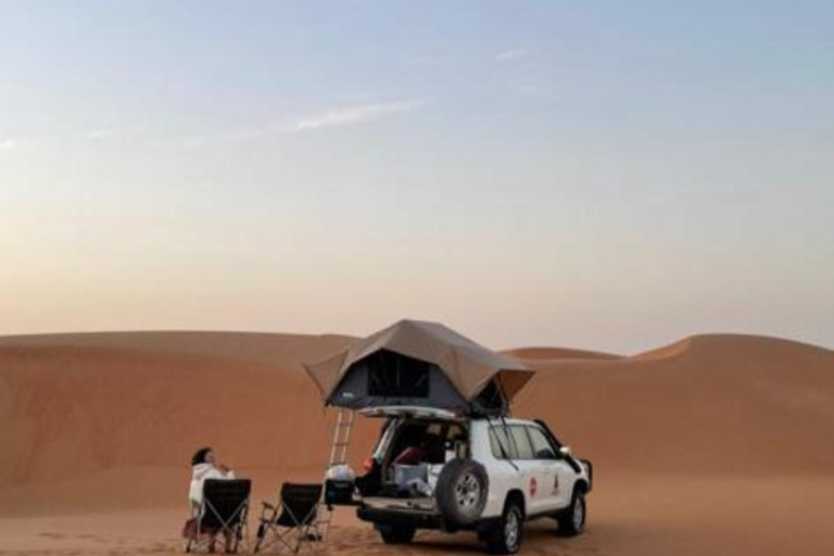 Mascate: excursão de 1 dia ao pôr do sol no deserto e ao Wadi Bnai Khalid + almoço