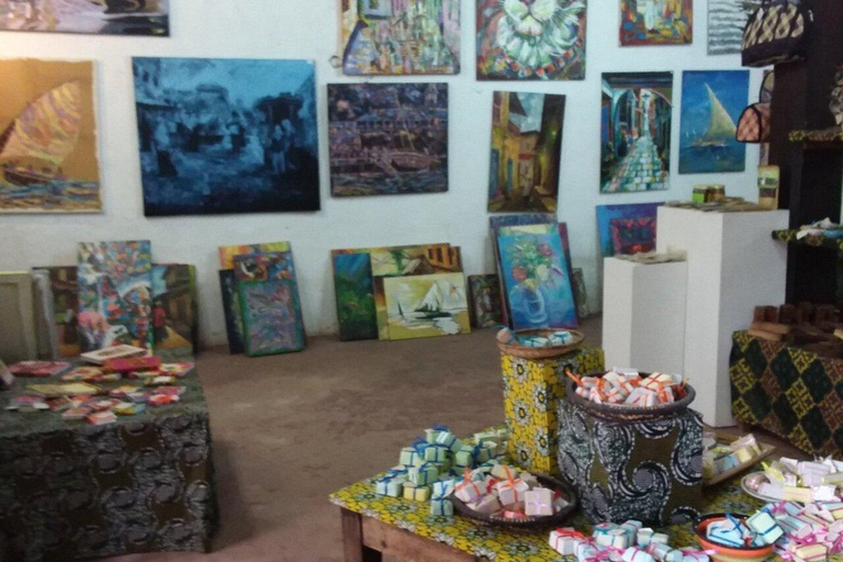 Zanzibar: laboratorio di profumi, oli e incensi