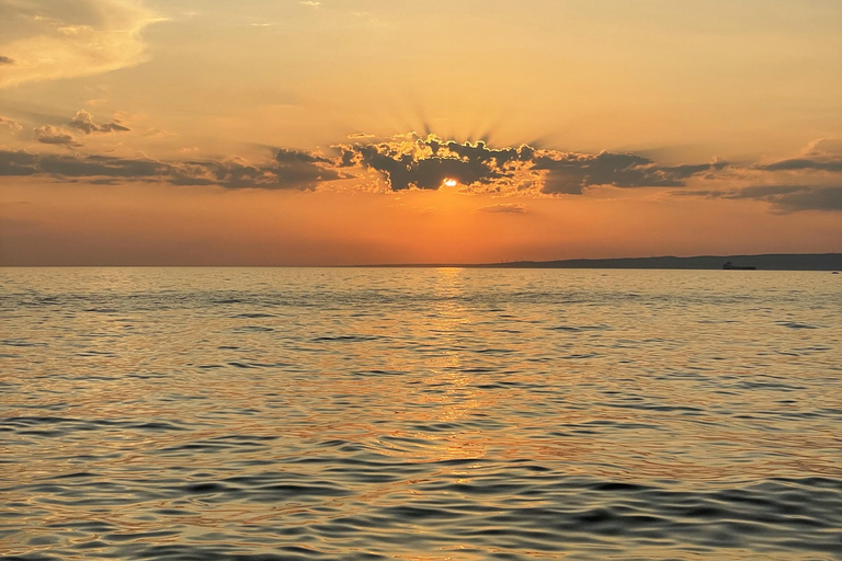 Sunset evening in a Ketch in the Calanques du Frioul