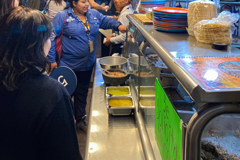 Night tour of CDMX with optional Torre Latino Night tour of CDMX with optional Torre Latino.