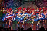 Paris, Moulin Rouge Cabaret Show Ticket with Champagne - Housity