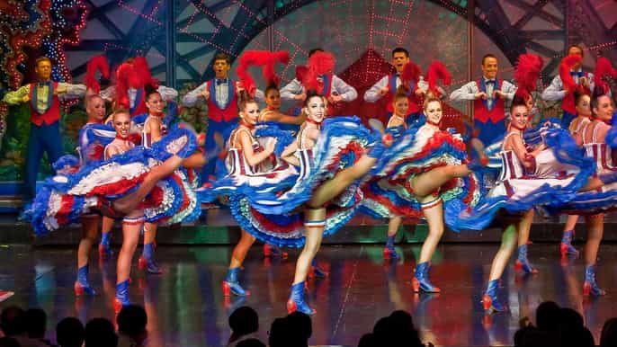 Paris: Moulin Rouge Cabaret Show Ticket with Champagne