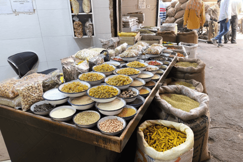 Delhi: Old and New Delhi Private Full or Half-Day Tour Full Day Tour with Guide Only - (Without Car & Driver)