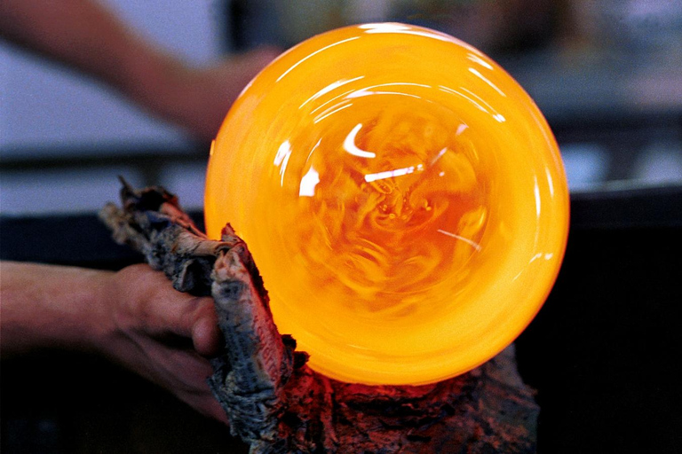 Soffiatori di vetro, gallerie d&#039;arte e villaggi medievali