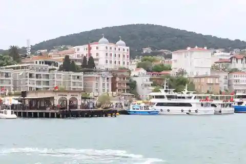 Daily Prince’s Island Tour