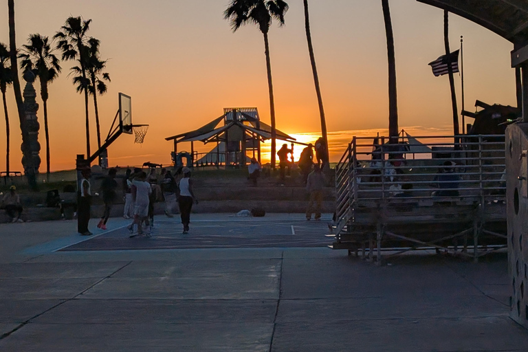 LA: Venice Beach, Muscle Beach & Santa Monica Walking Tour Italian language