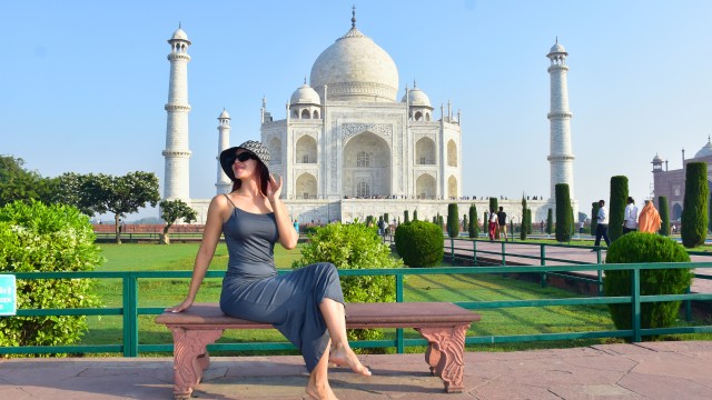 Visit Agra Skip-the-Line Taj Mahal Guided Tour with Multi Options in Agra